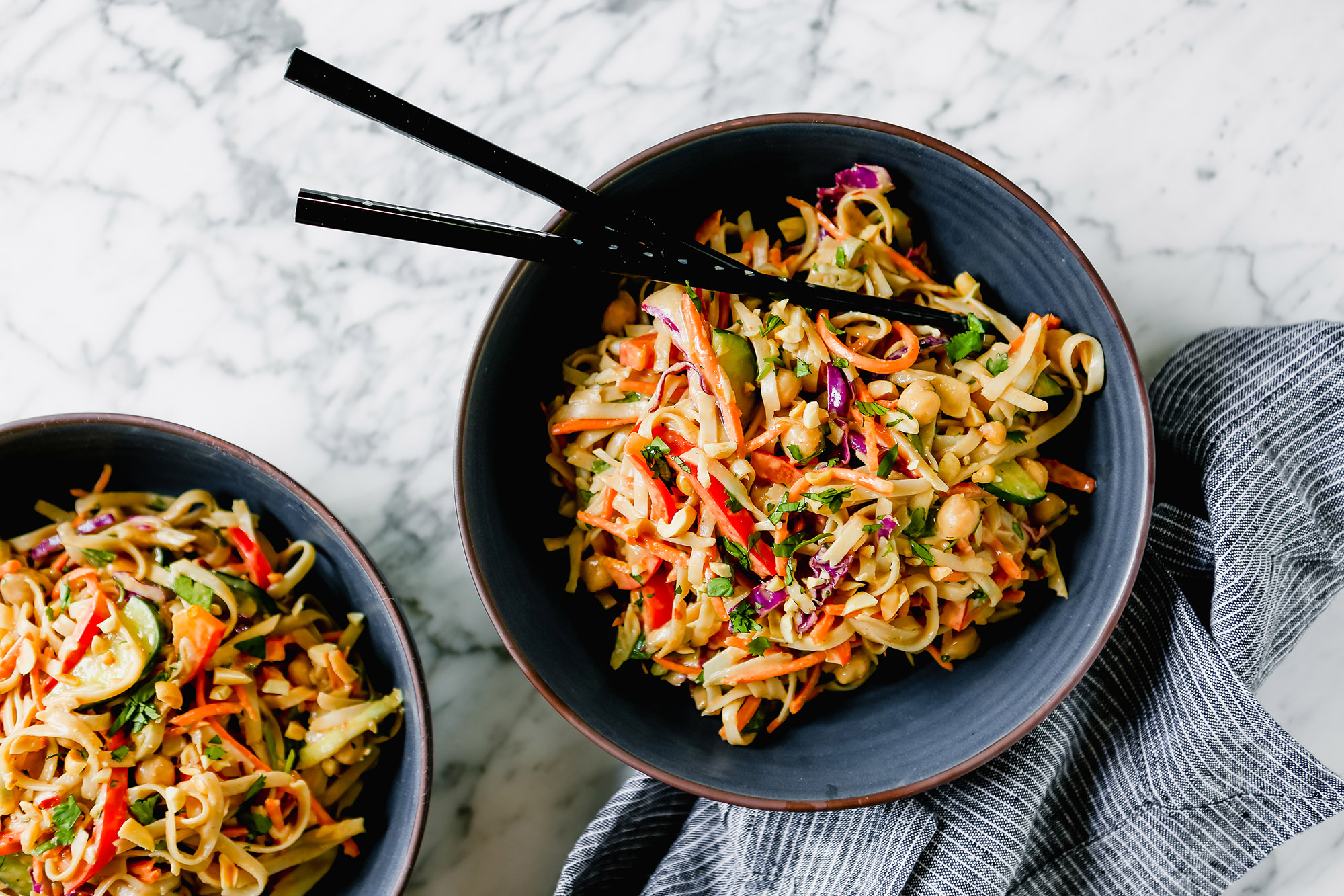 chilled-vegetarian-thai-peanut-noodles-pompeian