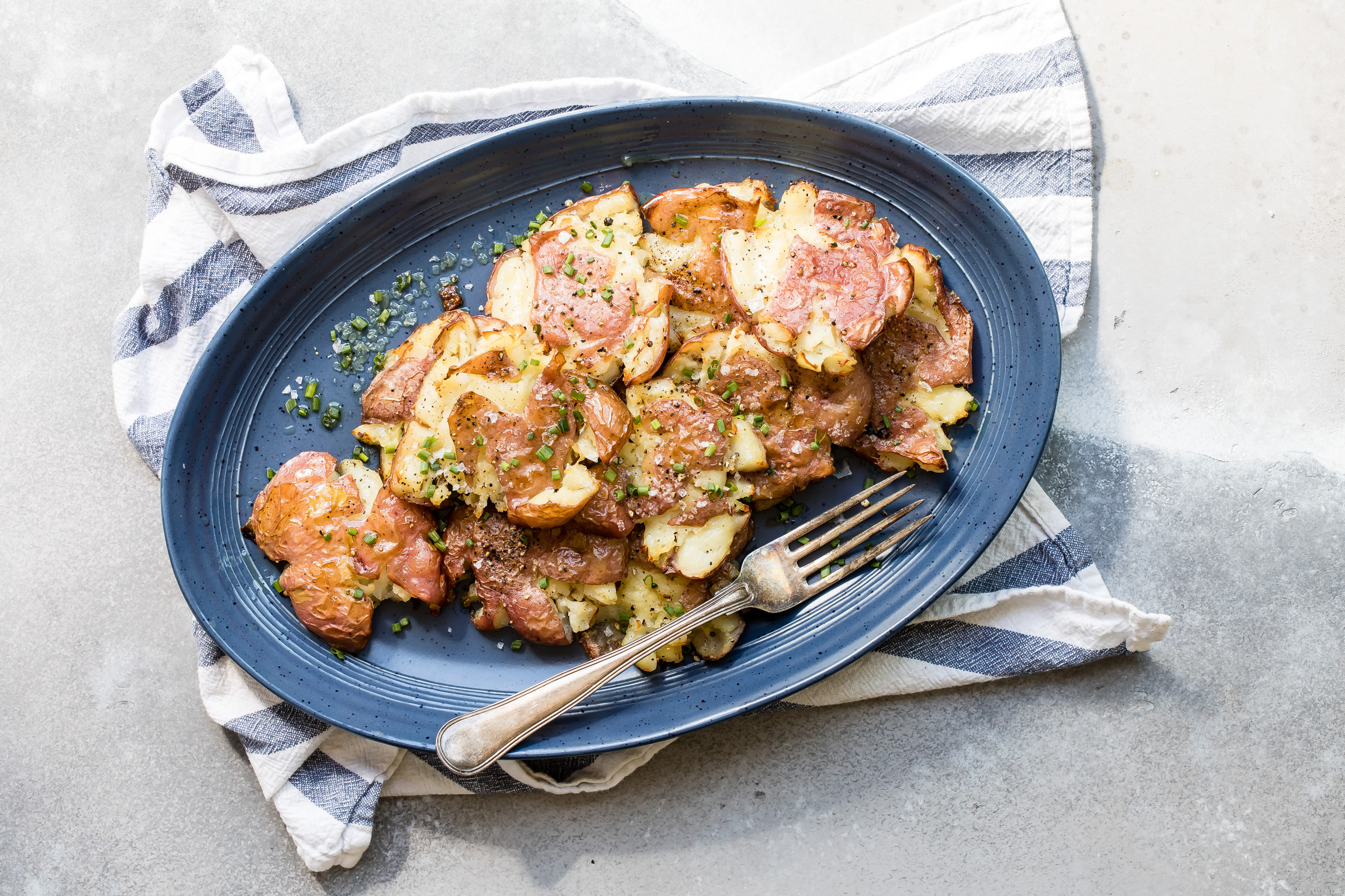 Salt and Vinegar Smashed Potatoes - Pompeian
